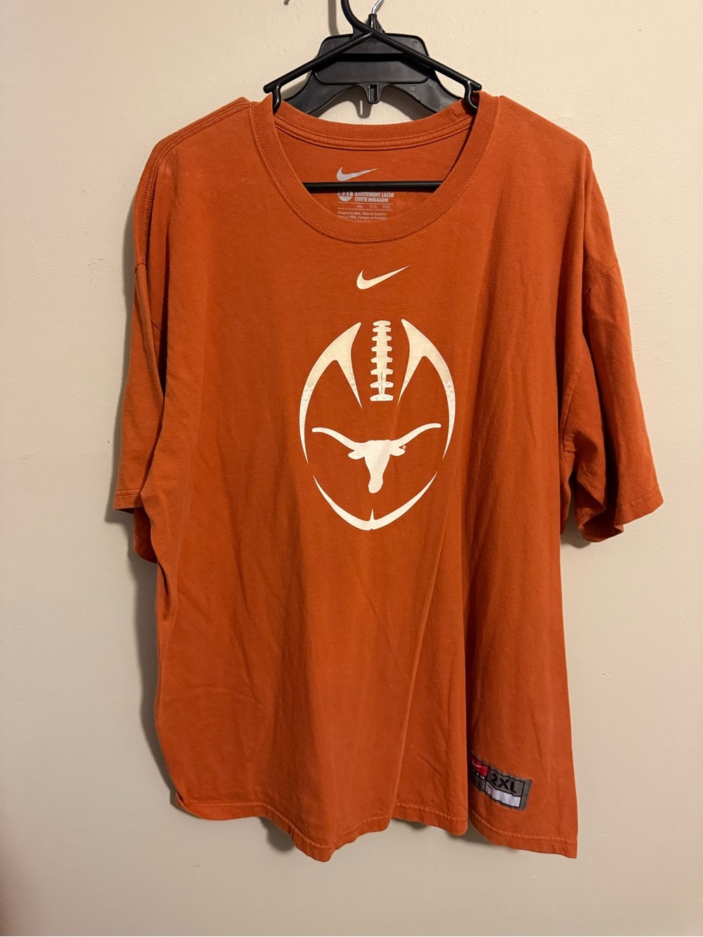 Nike Men’s Burnt Orange Short-Sleeve Football Logo Tee